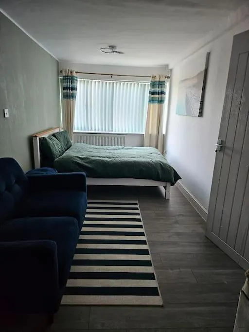 4 Bed House With Pool Table Free Parking En Suite Sheffield