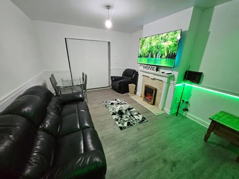 4 Bed House With Pool Table Free Parking En Suite Sheffield Storbritannien